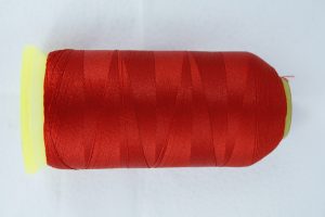 rød polyestertråd. 0,3 mm 1700 meter spole