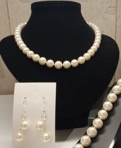 10 mm kremfarget 3- delt smykkesett