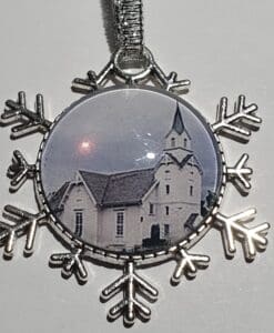 Juletrepynt Gamle Kopervik kirke Brant 28.5.2010