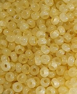 Preciosa 02052, 10/0, opak, gulgrønn