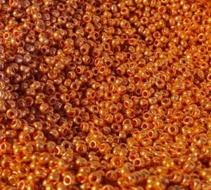 SMÅ 11/0, Preciosa nr 18583, metallisk orangebrun