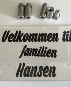Dørskilt familen Hansen