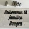 Dørskilt familien Haugen