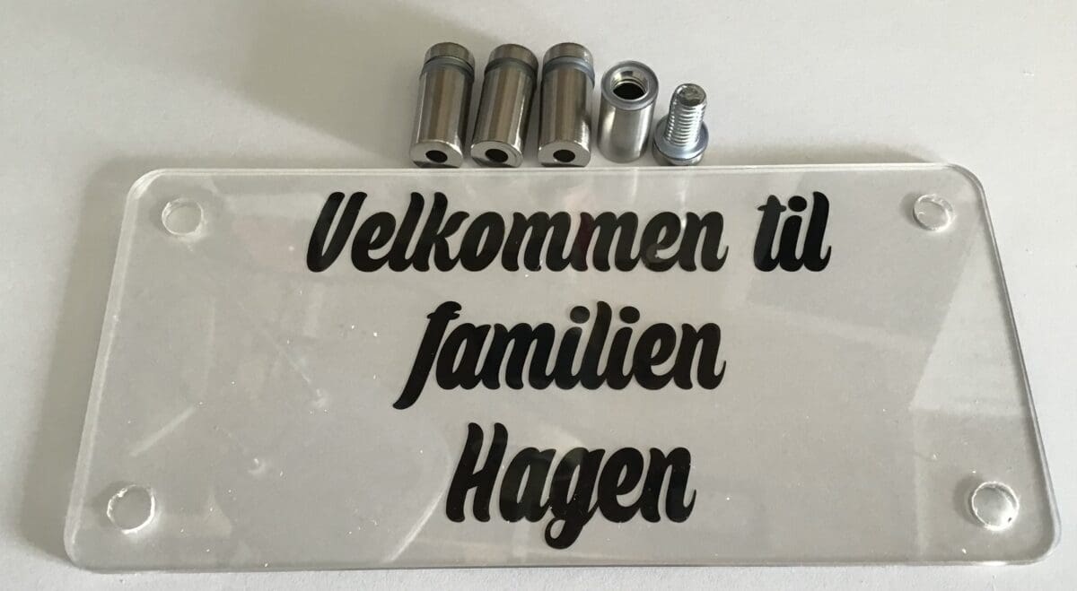Dørskilt familien Hagen