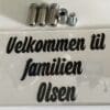 Dørskilt familien Olsen