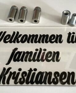 Dørskilt familien Kristiansen
