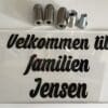 Dørskilt familen Jensen