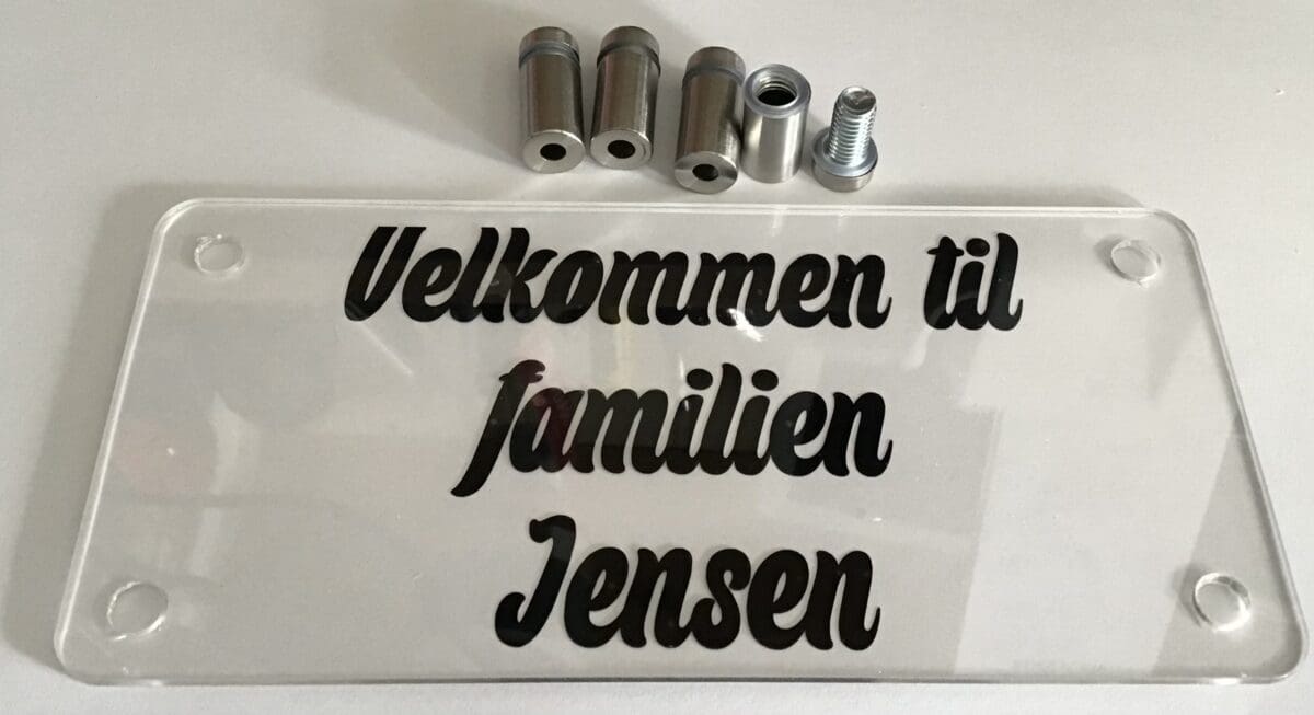 Dørskilt familen Jensen