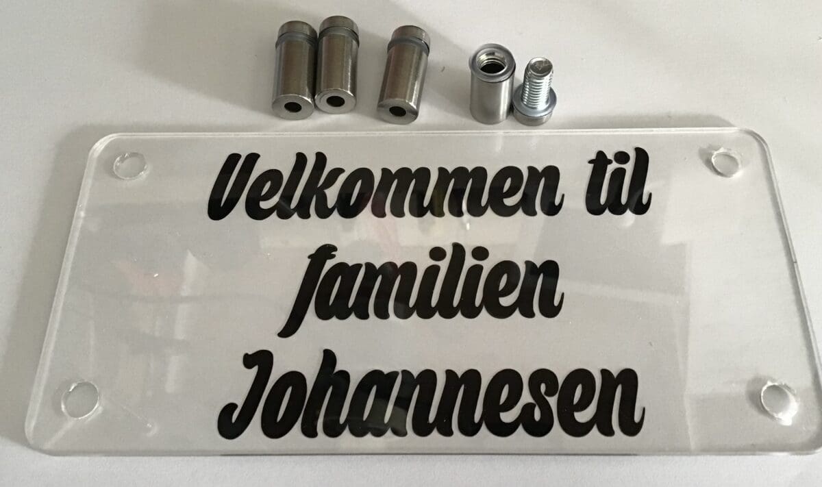 Dørskilt familien Johannesen