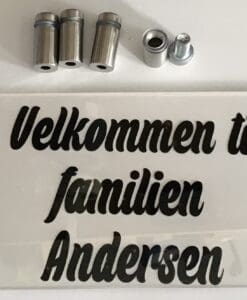 Dørskilt familien Andersen