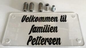 Dørskilt familien Pettersen